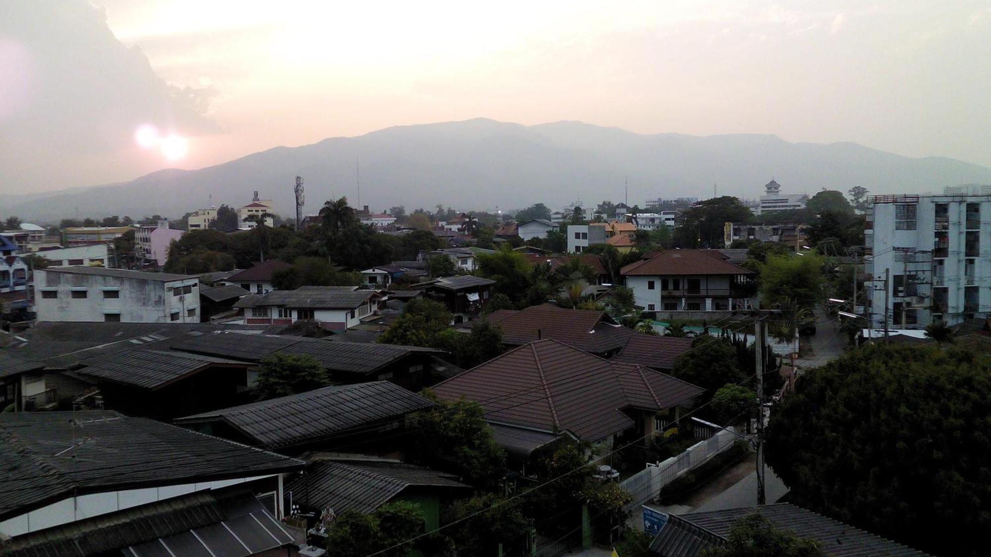 Mantra Place Chiang Mai Buitenkant foto