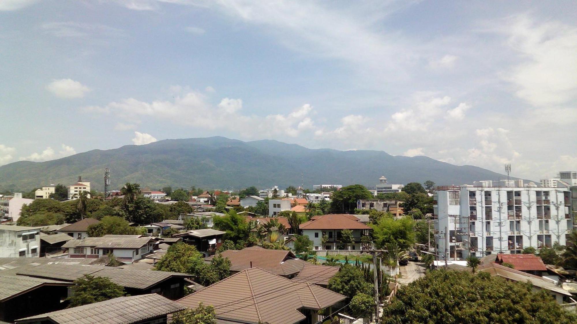Mantra Place Chiang Mai Buitenkant foto
